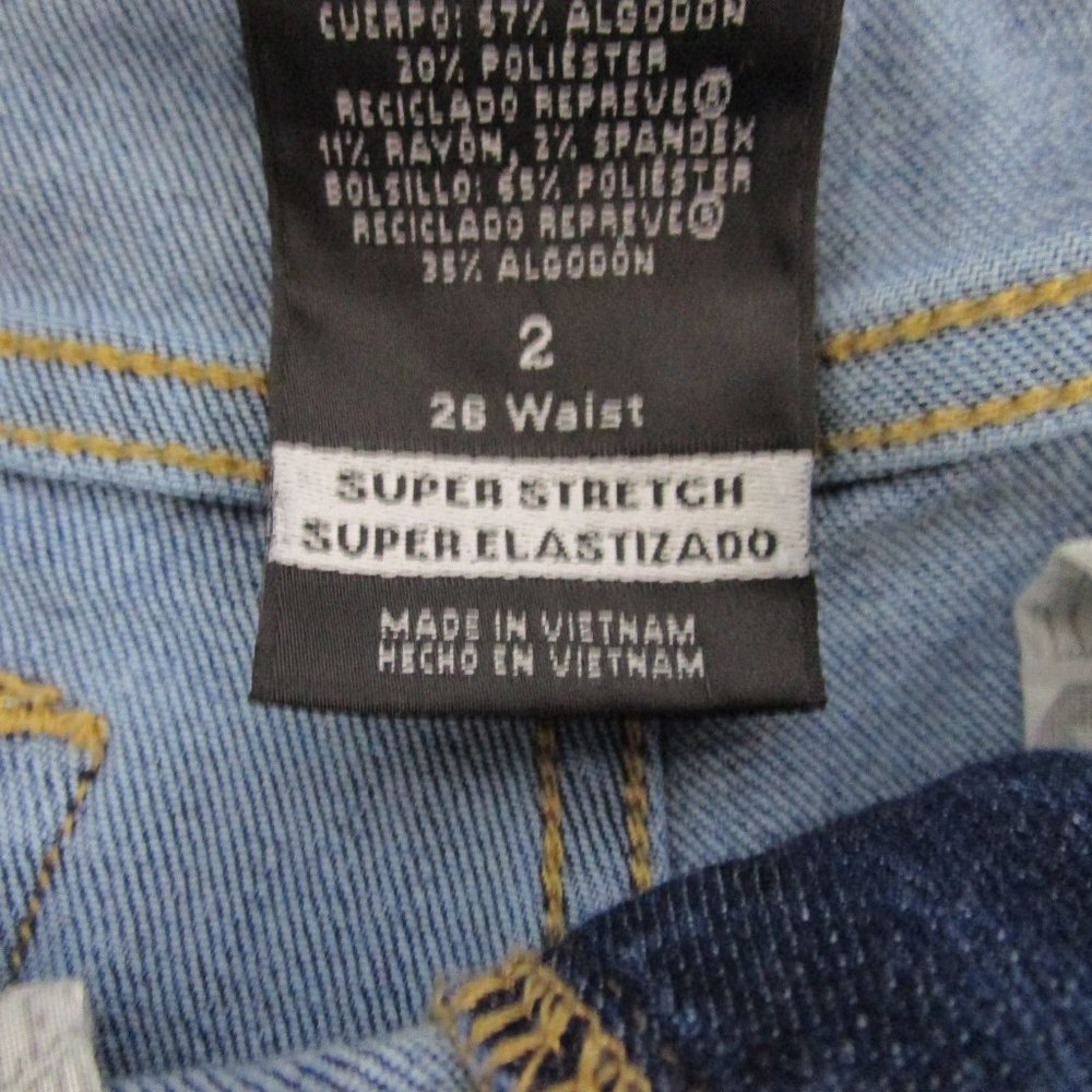 Mossimo Frayed Hem Super Stretch Denim Shorts - Picture 5 of 11